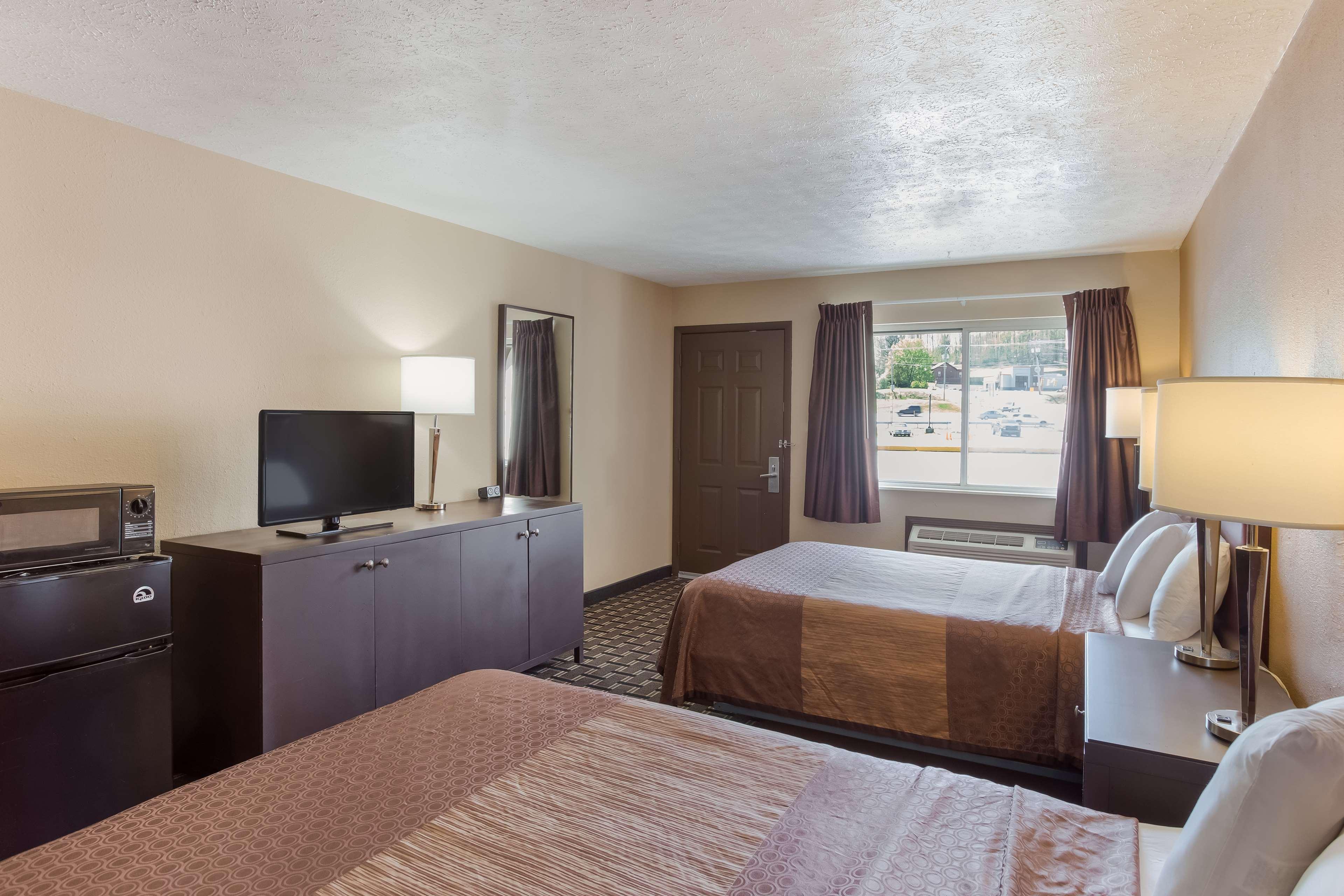 Surestay Hotel By Best Western Summersville Exterior photo