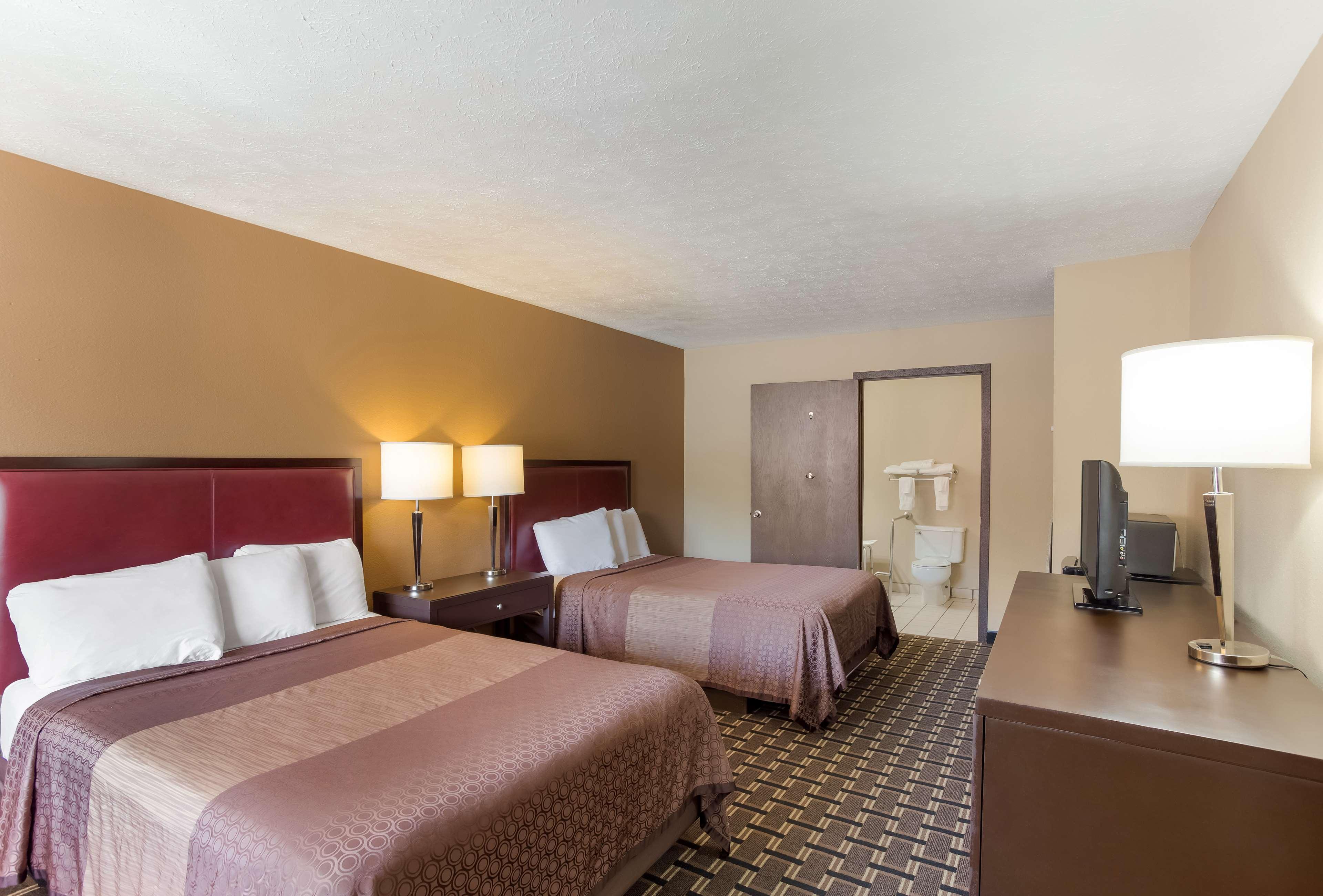 Surestay Hotel By Best Western Summersville Exterior photo