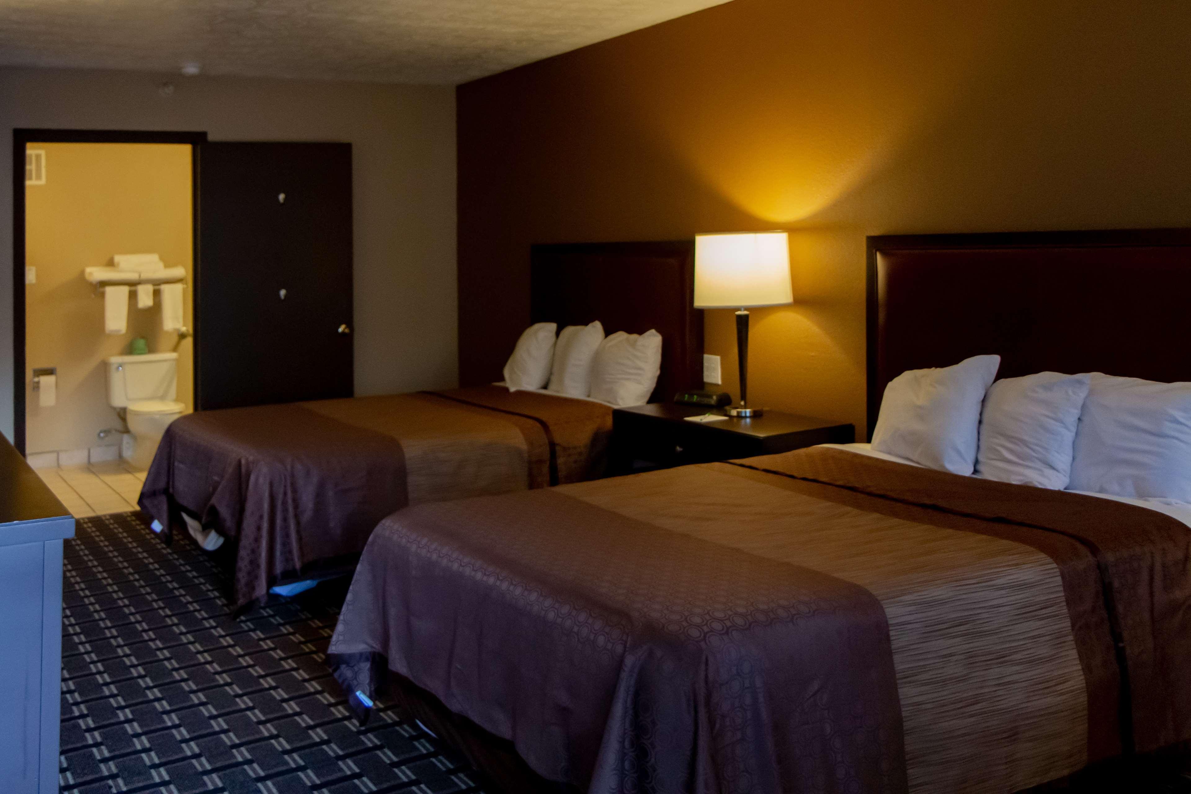 Surestay Hotel By Best Western Summersville Exterior photo